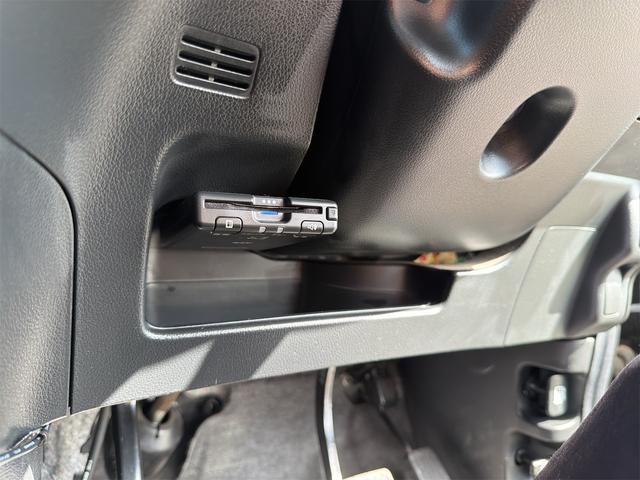 今では装備されているのが当たり前になっているETC。当然この車両にも装備されています!