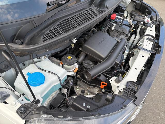 Ｎ－ＢＯＸカスタム Ｌ　両席電動スライドドア　ＢＴ接続　前後ドライブレコーダー　ナビＴＶ　禁煙　車線逸脱警報装置　リアカメ　ＥＴＣ　スマキー　フルセグＴＶ　クルーズコントロール　Ａストップ　誤発進抑制装置　ＵＳＢ　Ｐソナー（22枚目）