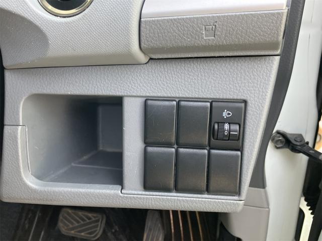 ワゴンＲ ＦＸリミテッド　インパネオートマ　純正アルミ　プッシュスタート　純正ＣＤ　車検付き（18枚目）