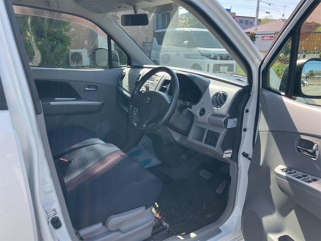 ワゴンＲ ＦＸリミテッド　インパネオートマ　純正アルミ　プッシュスタート　純正ＣＤ　車検付き（32枚目）