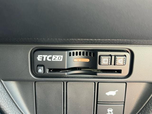 ＺＲ－Ｖ Ｚ　純正ナビ　ＥＴＣ　ドライブレコーダー前後　全方位カメラ　ＨｏｎｄａＳＥＮＳＩＮＧ　ＨｏｎｄａＣＯＮＮＥＣＴ　衝突軽減ブレーキ　ブレーキ　ＬＥＤヘッドライト　電動シート　純正アルミホイール（9枚目）