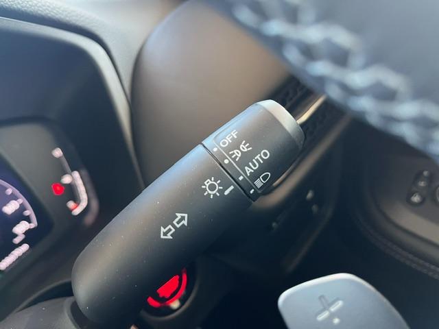 ＺＲ－Ｖ Ｚ　純正ナビ　ＥＴＣ　ドライブレコーダー前後　全方位カメラ　ＨｏｎｄａＳＥＮＳＩＮＧ　ＨｏｎｄａＣＯＮＮＥＣＴ　衝突軽減ブレーキ　ブレーキ　ＬＥＤヘッドライト　電動シート　純正アルミホイール（21枚目）