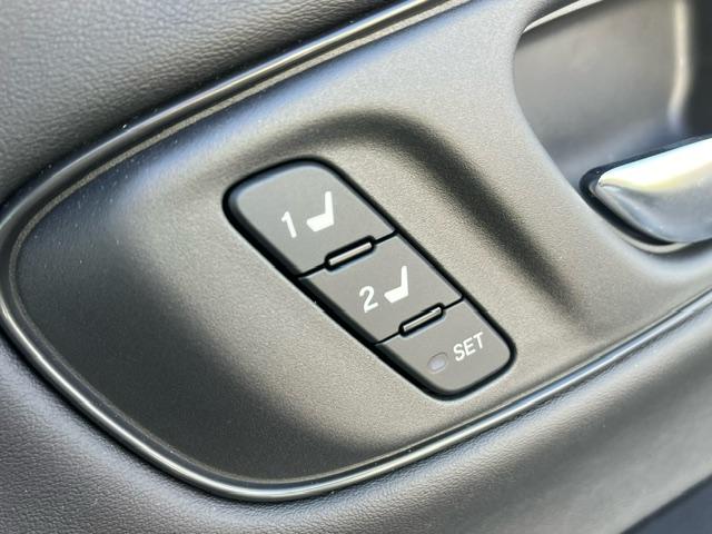 ＺＲ－Ｖ Ｚ　純正ナビ　ＥＴＣ　ドライブレコーダー前後　全方位カメラ　ＨｏｎｄａＳＥＮＳＩＮＧ　ＨｏｎｄａＣＯＮＮＥＣＴ　衝突軽減ブレーキ　ブレーキ　ＬＥＤヘッドライト　電動シート　純正アルミホイール（28枚目）