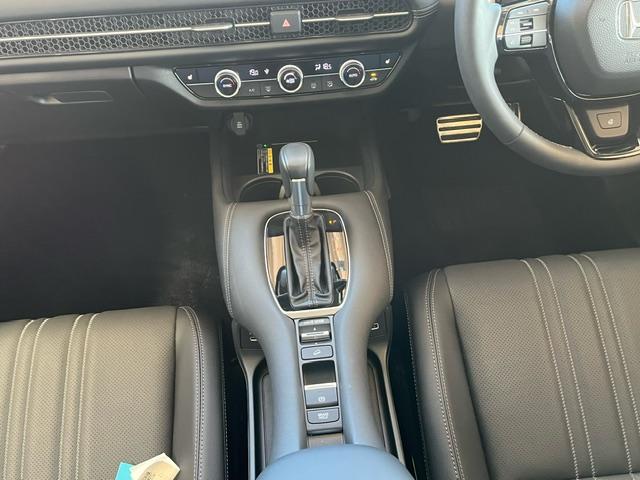 ＺＲ－Ｖ Ｚ　純正ナビ　ＥＴＣ　ドライブレコーダー前後　全方位カメラ　ＨｏｎｄａＳＥＮＳＩＮＧ　ＨｏｎｄａＣＯＮＮＥＣＴ　衝突軽減ブレーキ　ブレーキ　ＬＥＤヘッドライト　電動シート　純正アルミホイール（60枚目）