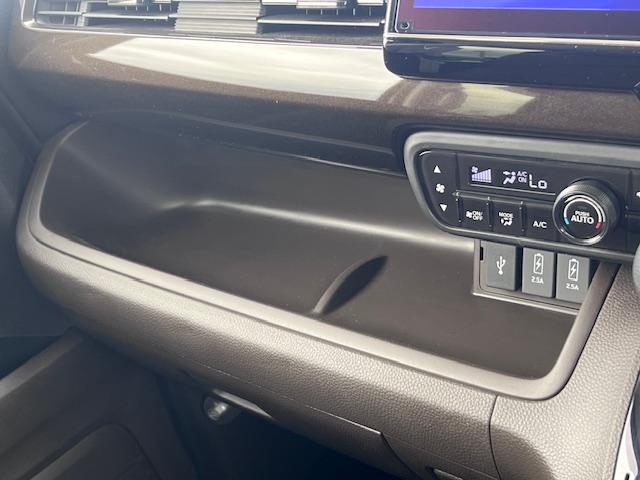 Ｎ－ＢＯＸ Ｌ　純正ナビ　バックカメラ　シートヒーター　両側パワースライドドア　ドライブレコーダー前後　ＨｏｎｄａＳＥＮＳＩＮＧ　衝突軽減ブレーキ　ＣＤ・ＤＶＤ再生　Ｂｌｕｅｔｏｏｔｈ　ＬＥＤヘッドライト（26枚目）