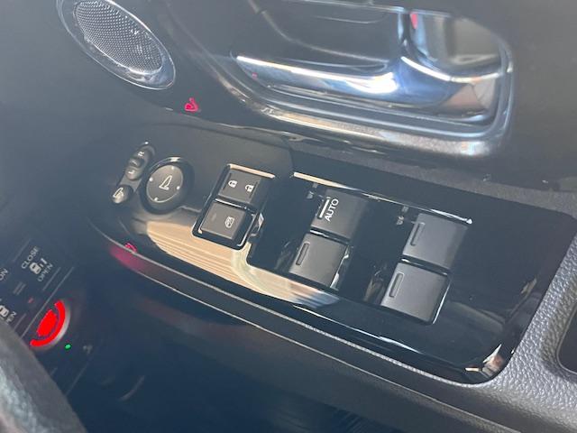 Ｎ－ＢＯＸカスタム Ｇ・Ｌターボホンダセンシング　純正ナビ　ターボ車　バックカメラ　フリップダウンリアモニター　ドライブレコーダー前後　ＥＴＣ　ＨｏｎｄａＳＥＮＳＩＮＧ　ＣＤ・ＤＶＤ再生　Ｂｌｕｅｔｏｏｔｈ　ＬＥＤヘッドライト　パドルシフト（40枚目）