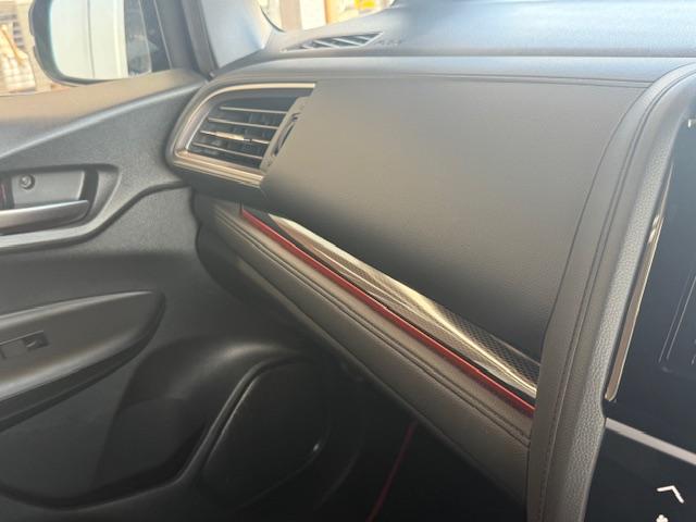 フィット ＲＳ　ホンダセンシング　６ＭＴ　純正ナビ　バックカメラ　ＥＴＣ　ＨｏｎｄａＳＥＮＳＩＮＧ　クルーズコントロール　衝突軽減ブレーキ　ＣＤ・ＤＶＤ再生　Ｂｌｕｅｔｏｏｔｈ　ＡＭ／ＦＭ　ＬＥＤヘッドライト　純正アルミホイール（27枚目）