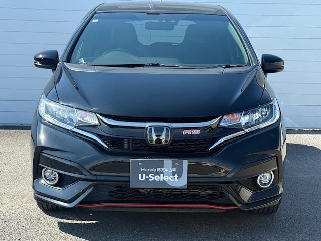 フィット ＲＳ　ホンダセンシング　６ＭＴ　純正ナビ　バックカメラ　ＥＴＣ　ＨｏｎｄａＳＥＮＳＩＮＧ　クルーズコントロール　衝突軽減ブレーキ　ＣＤ・ＤＶＤ再生　Ｂｌｕｅｔｏｏｔｈ　ＡＭ／ＦＭ　ＬＥＤヘッドライト　純正アルミホイール（42枚目）
