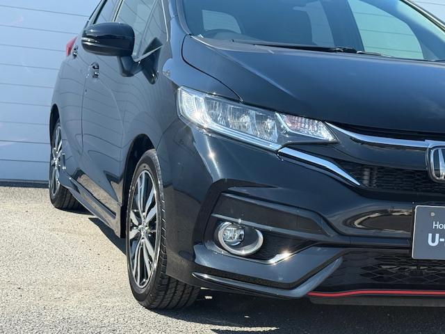 フィット ＲＳ　ホンダセンシング　６ＭＴ　純正ナビ　バックカメラ　ＥＴＣ　ＨｏｎｄａＳＥＮＳＩＮＧ　クルーズコントロール　衝突軽減ブレーキ　ＣＤ・ＤＶＤ再生　Ｂｌｕｅｔｏｏｔｈ　ＡＭ／ＦＭ　ＬＥＤヘッドライト　純正アルミホイール（46枚目）
