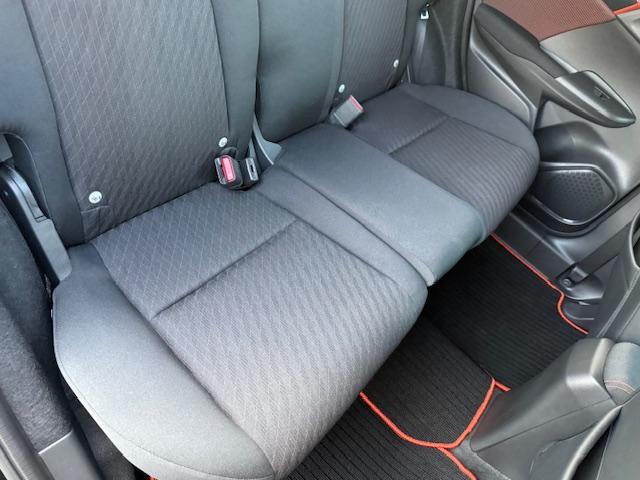 フィット ＲＳ　ホンダセンシング　６ＭＴ　純正ナビ　バックカメラ　ＥＴＣ　ＨｏｎｄａＳＥＮＳＩＮＧ　クルーズコントロール　衝突軽減ブレーキ　ＣＤ・ＤＶＤ再生　Ｂｌｕｅｔｏｏｔｈ　ＡＭ／ＦＭ　ＬＥＤヘッドライト　純正アルミホイール（53枚目）