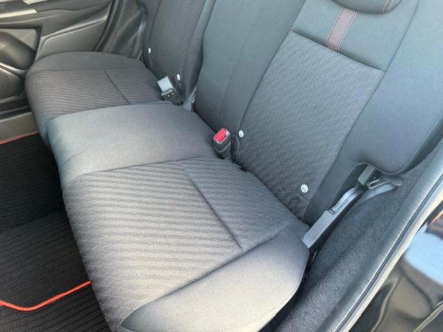 フィット ＲＳ　ホンダセンシング　６ＭＴ　純正ナビ　バックカメラ　ＥＴＣ　ＨｏｎｄａＳＥＮＳＩＮＧ　クルーズコントロール　衝突軽減ブレーキ　ＣＤ・ＤＶＤ再生　Ｂｌｕｅｔｏｏｔｈ　ＡＭ／ＦＭ　ＬＥＤヘッドライト　純正アルミホイール（56枚目）