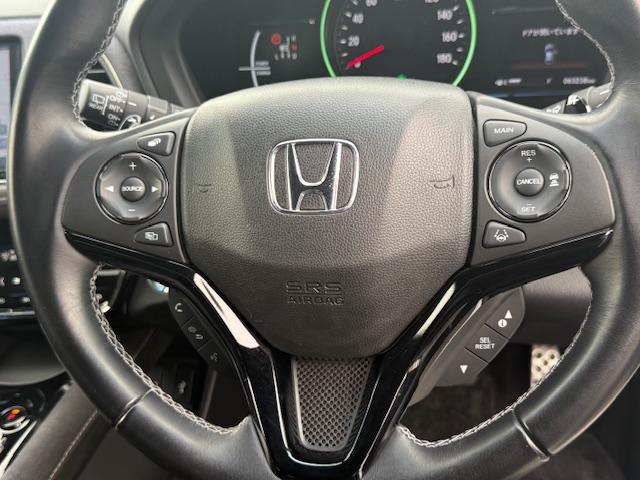 ヴェゼル ハイブリッドＲＳ・ホンダセンシング　雹害現状車　純正ナビ　バックカメラ　ＥＴＣ　シートヒーター　ＨｏｎｄａＳＥＮＳＩＮＧ　ＬＥＤヘッドライト　ＣＤ・ＤＶＤ再生　Ｂｌｕｅｔｏｏｔｈ　ＡＭ／ＦＭ　純正アルミホイール　パドルシフト（17枚目）