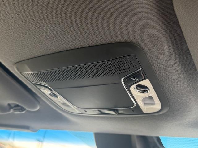 ヴェゼル ハイブリッドＲＳ・ホンダセンシング　雹害現状車　純正ナビ　バックカメラ　ＥＴＣ　シートヒーター　ＨｏｎｄａＳＥＮＳＩＮＧ　ＬＥＤヘッドライト　ＣＤ・ＤＶＤ再生　Ｂｌｕｅｔｏｏｔｈ　ＡＭ／ＦＭ　純正アルミホイール　パドルシフト（25枚目）
