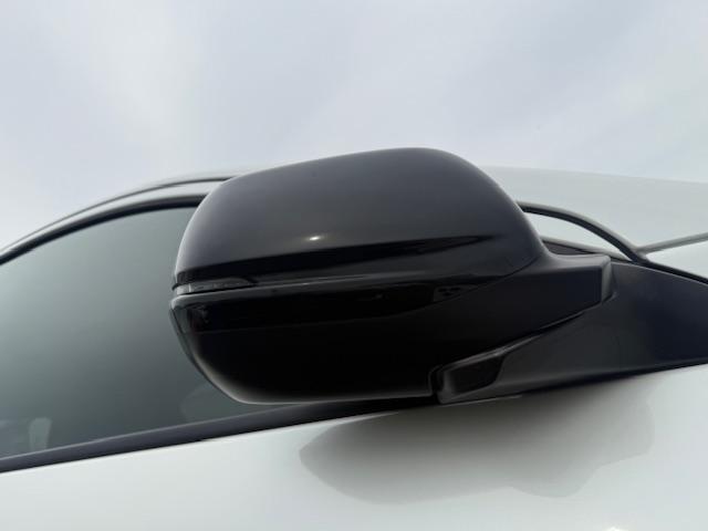 ヴェゼル ハイブリッドＲＳ・ホンダセンシング　雹害現状車　純正ナビ　バックカメラ　ＥＴＣ　シートヒーター　ＨｏｎｄａＳＥＮＳＩＮＧ　ＬＥＤヘッドライト　ＣＤ・ＤＶＤ再生　Ｂｌｕｅｔｏｏｔｈ　ＡＭ／ＦＭ　純正アルミホイール　パドルシフト（44枚目）