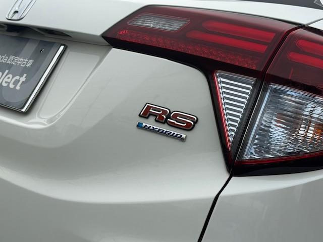 ヴェゼル ハイブリッドＲＳ・ホンダセンシング　雹害現状車　純正ナビ　バックカメラ　ＥＴＣ　シートヒーター　ＨｏｎｄａＳＥＮＳＩＮＧ　ＬＥＤヘッドライト　ＣＤ・ＤＶＤ再生　Ｂｌｕｅｔｏｏｔｈ　ＡＭ／ＦＭ　純正アルミホイール　パドルシフト（47枚目）