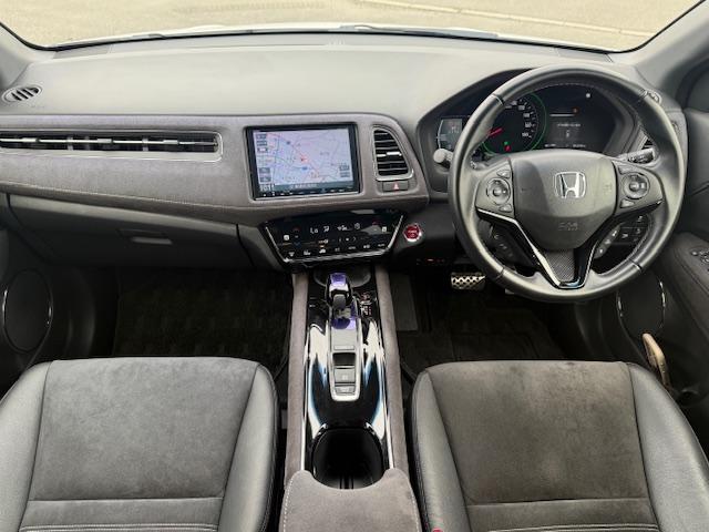 ヴェゼル ハイブリッドＲＳ・ホンダセンシング　雹害現状車　純正ナビ　バックカメラ　ＥＴＣ　シートヒーター　ＨｏｎｄａＳＥＮＳＩＮＧ　ＬＥＤヘッドライト　ＣＤ・ＤＶＤ再生　Ｂｌｕｅｔｏｏｔｈ　ＡＭ／ＦＭ　純正アルミホイール　パドルシフト（68枚目）
