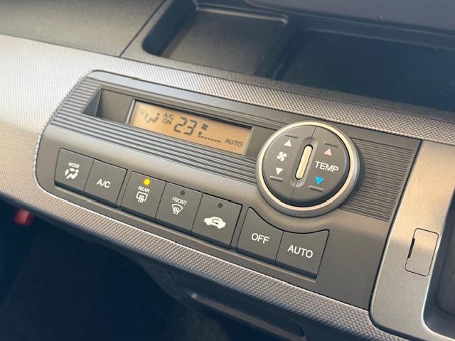 フリード フレックス ジャストセレクション 雹害現状車 片側電動スライドドア ウォークスルー(10枚目)