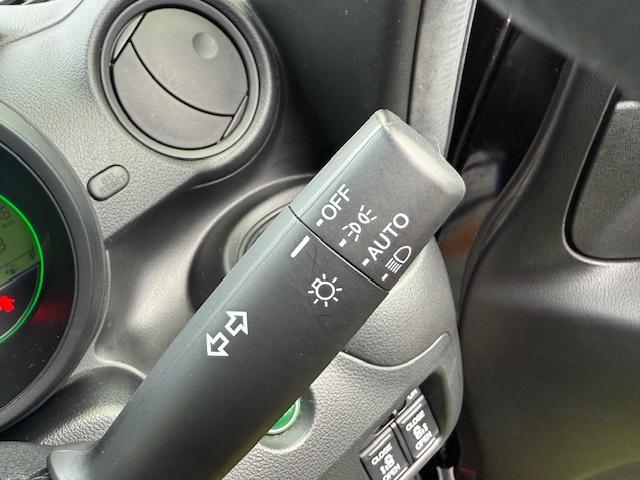 Ｎ－ＢＯＸ Ｇ　ＳＳパッケージ　純正ナビ　バックカメラ　ＥＴＣ　両側パワースライドドア　シートヒーター　ＣＤ・ＤＶＤ再生　Ｂｌｕｅｔｏｏｔｈ　Ｈｏｎｄａスマートキー　キーレス　社外アルミホイール（19枚目）