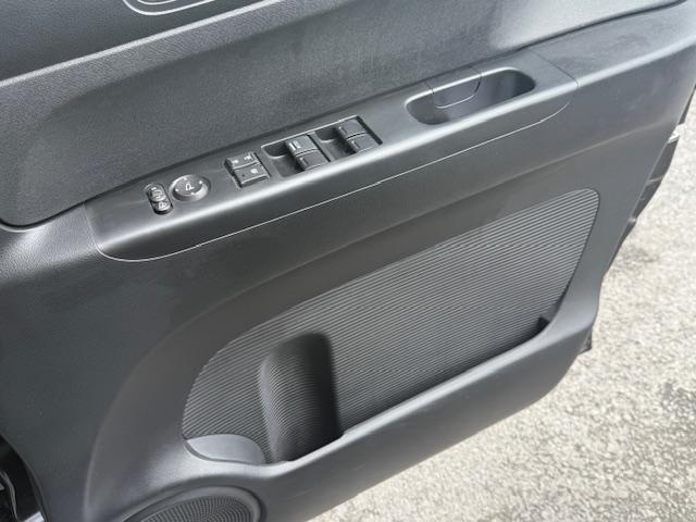 Ｎ－ＢＯＸ Ｇ　ＳＳパッケージ　純正ナビ　バックカメラ　ＥＴＣ　両側パワースライドドア　シートヒーター　ＣＤ・ＤＶＤ再生　Ｂｌｕｅｔｏｏｔｈ　Ｈｏｎｄａスマートキー　キーレス　社外アルミホイール（25枚目）