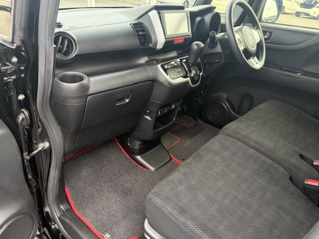 Ｎ－ＢＯＸ Ｇ　ＳＳパッケージ　純正ナビ　バックカメラ　ＥＴＣ　両側パワースライドドア　シートヒーター　ＣＤ・ＤＶＤ再生　Ｂｌｕｅｔｏｏｔｈ　Ｈｏｎｄａスマートキー　キーレス　社外アルミホイール（33枚目）