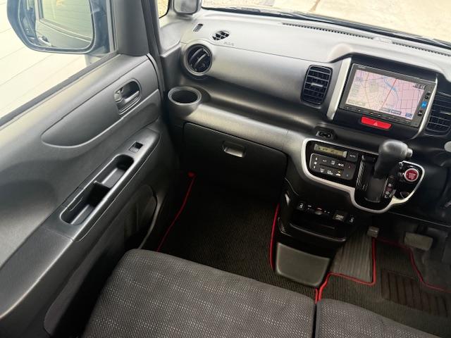 Ｎ－ＢＯＸ Ｇ　ＳＳパッケージ　純正ナビ　バックカメラ　ＥＴＣ　両側パワースライドドア　シートヒーター　ＣＤ・ＤＶＤ再生　Ｂｌｕｅｔｏｏｔｈ　Ｈｏｎｄａスマートキー　キーレス　社外アルミホイール（66枚目）
