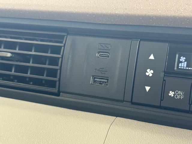 Ｎ－ＢＯＸ ベースグレード　当社元デモカー　ディスプレイオーディオ　両側パワースライドドア　バックカメラ　ドライブレコーダー　シートヒーター　ＨｏｎｄａＳＥＮＳＩＮＧ　ＨｏｎｄａＣＯＮＮＥＣＴ　ＡＭ／ＦＭ　Ｂｌｕｅｔｏｏｔｈ（20枚目）