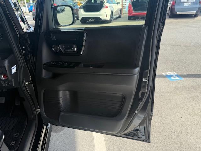 N-BOXカスタム L 純正ナビ バックカメラ ドライブレコーダー前後 ETC シートヒーター HondaSENSING 片側電動スライドドア CD・DVD再生 Bluetooth LEDヘッドライト 純正アルミホイール(75枚目)