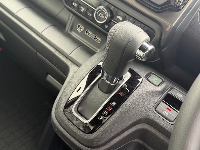 Ｎ－ＷＧＮカスタム Ｌ・ターボ　届け出済み未使用車　いまコレ＋　新品ディスプレイオーディオ　新品マットレス　ＨｏｎｄａＳＥＮＳＩＮＧ　ＬＥＤヘッドライト　純正アルミホイール　クルーズコントロール　Ｈｏｎｄａスマートキー　キーレス（32枚目）