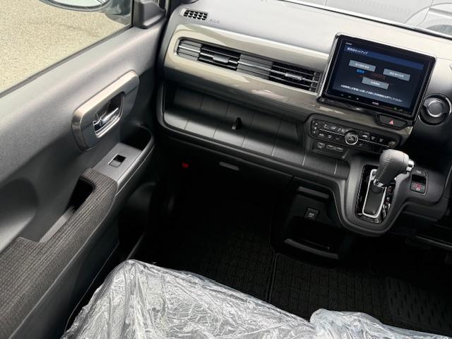 Ｎ－ＷＧＮカスタム Ｌ・ターボ　届け出済み未使用車　いまコレ＋　新品ディスプレイオーディオ　新品マットレス　ＨｏｎｄａＳＥＮＳＩＮＧ　ＬＥＤヘッドライト　純正アルミホイール　クルーズコントロール　Ｈｏｎｄａスマートキー　キーレス（70枚目）