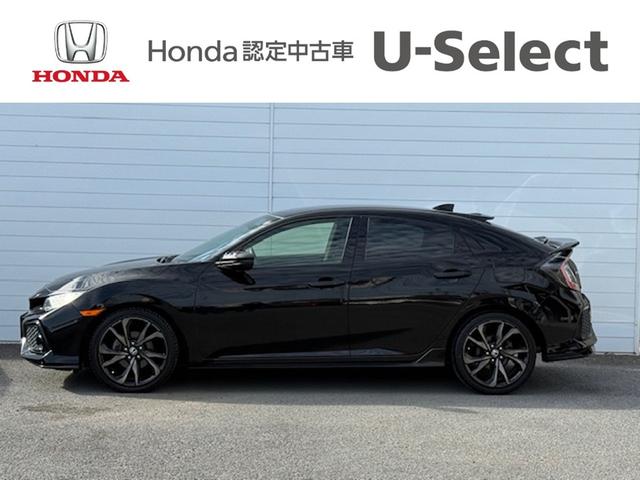 シビック ハッチバック　純正ナビ　バックカメラ　ＥＴＣ　シートヒーター　ＣＤ・ＤＶＤ再生　Ｂｌｕｅｔｏｏｔｈ　ＬＥＤヘッドライト　純正アルミホイール　Ｈｏｎｄａスマートキー　キーレス（5枚目）