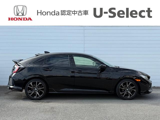 シビック ハッチバック　純正ナビ　バックカメラ　ＥＴＣ　シートヒーター　ＣＤ・ＤＶＤ再生　Ｂｌｕｅｔｏｏｔｈ　ＬＥＤヘッドライト　純正アルミホイール　Ｈｏｎｄａスマートキー　キーレス（6枚目）