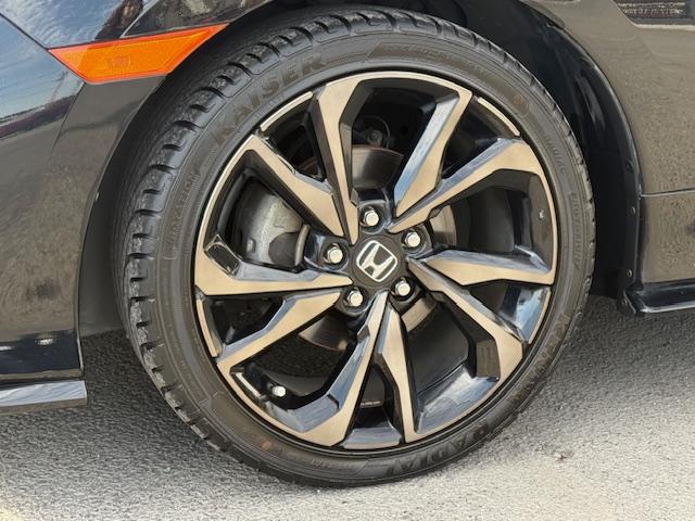 シビック ハッチバック　純正ナビ　バックカメラ　ＥＴＣ　シートヒーター　ＣＤ・ＤＶＤ再生　Ｂｌｕｅｔｏｏｔｈ　ＬＥＤヘッドライト　純正アルミホイール　Ｈｏｎｄａスマートキー　キーレス（50枚目）