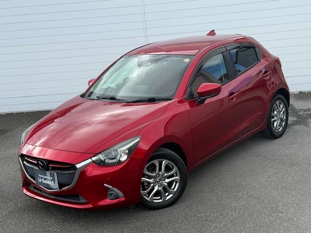 中古車だからこそボディーコーティングをお勧めしております。専門のスタッフが下地処理からコートの施工まで仕上げさせていただきます。車の外観を美しくするだけでなく汚れも付きにくくなります。