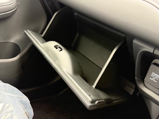 ＷＲ－Ｖ Ｚ　登録済み未使用車　いまコレ＋　新品ディスプレイオーディオ　新品マットレス　バックカメラ　ＨｏｎｄａＳＥＮＳＩＮＧ　ＨｏｎｄａＣＯＮＮＥＣＴ　ＬＥＤヘッドライト　純正アルミホイール　Ｂｌｕｅｔｏｏｔｈ（34枚目）