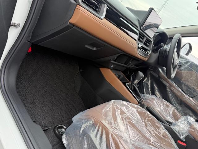 WR-V Z+ 登録済み未使用車 いまコレ+ 新品ディスプレイオーディオ 新品マットレス バックカメラ HondaSENSING HondaCONNECT LEDヘッドライト 純正アルミホイール Bluetooth(29枚目)