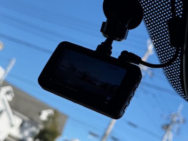 シビック タイプR 社外ナビ バックカメラ 6MT ETC ドライブレコーダー前後 CD・DVD再生 Bluetooth LEDヘッドライト HondaSENSING 純正アルミホイール bremboキャリパー(10枚目)