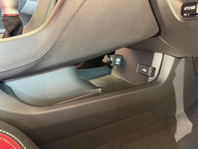 シビック タイプR 社外ナビ バックカメラ 6MT ETC ドライブレコーダー前後 CD・DVD再生 Bluetooth LEDヘッドライト HondaSENSING 純正アルミホイール bremboキャリパー(34枚目)