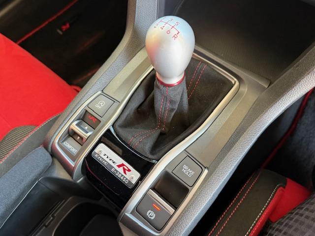 シビック タイプR 社外ナビ バックカメラ 6MT ETC ドライブレコーダー前後 CD・DVD再生 Bluetooth LEDヘッドライト HondaSENSING 純正アルミホイール bremboキャリパー(35枚目)