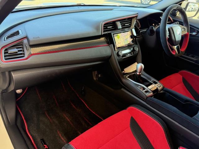 シビック タイプR 社外ナビ バックカメラ 6MT ETC ドライブレコーダー前後 CD・DVD再生 Bluetooth LEDヘッドライト HondaSENSING 純正アルミホイール bremboキャリパー(39枚目)