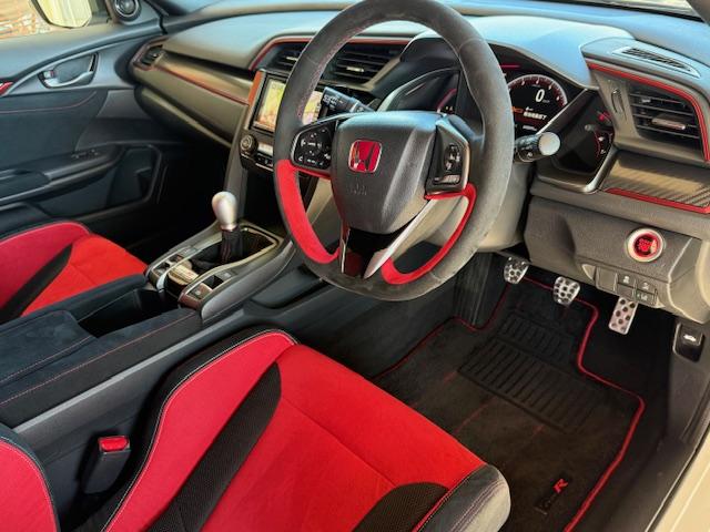 シビック タイプR 社外ナビ バックカメラ 6MT ETC ドライブレコーダー前後 CD・DVD再生 Bluetooth LEDヘッドライト HondaSENSING 純正アルミホイール bremboキャリパー(40枚目)