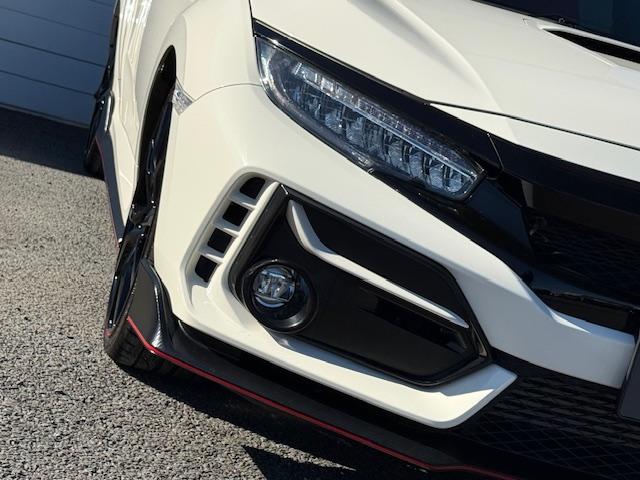 シビック タイプR 社外ナビ バックカメラ 6MT ETC ドライブレコーダー前後 CD・DVD再生 Bluetooth LEDヘッドライト HondaSENSING 純正アルミホイール bremboキャリパー(52枚目)