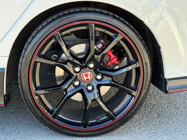 シビック タイプR 社外ナビ バックカメラ 6MT ETC ドライブレコーダー前後 CD・DVD再生 Bluetooth LEDヘッドライト HondaSENSING 純正アルミホイール bremboキャリパー(53枚目)