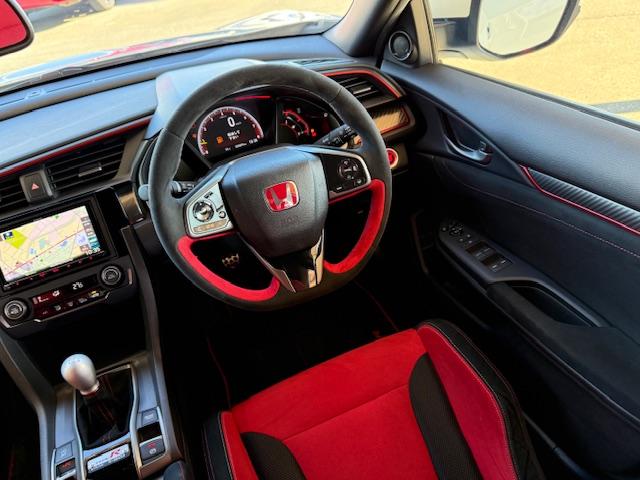 シビック タイプR 社外ナビ バックカメラ 6MT ETC ドライブレコーダー前後 CD・DVD再生 Bluetooth LEDヘッドライト HondaSENSING 純正アルミホイール bremboキャリパー(77枚目)