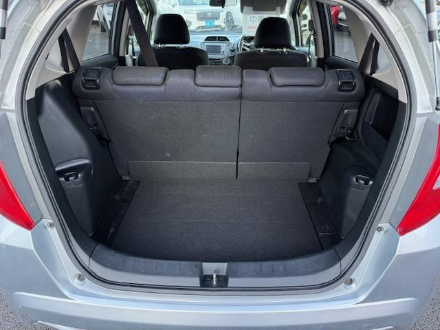 フィット 13G 純正ナビ CD・DVD再生 AM/FM(15枚目)