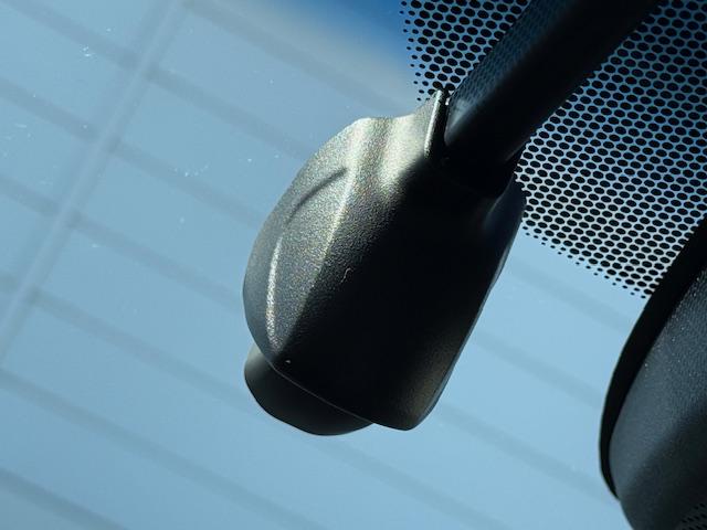 ヴェゼル ハイブリッドZ・ホンダセンシング 純正ナビ バックカメラ ETC ドライブレコーダー前後 シートヒーター 衝突軽減ブレーキ HondaSENSING CD・DVD再生 Bluetooth AM/FM LEDヘッドライト 純正AW(10枚目)