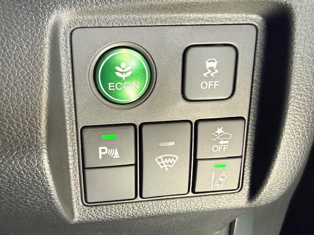 ヴェゼル ハイブリッドZ・ホンダセンシング 純正ナビ バックカメラ ETC ドライブレコーダー前後 シートヒーター 衝突軽減ブレーキ HondaSENSING CD・DVD再生 Bluetooth AM/FM LEDヘッドライト 純正AW(14枚目)