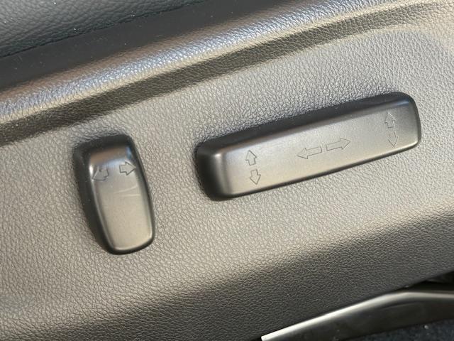 ヴェゼル ハイブリッドZ・ホンダセンシング 純正ナビ バックカメラ ETC ドライブレコーダー前後 シートヒーター 衝突軽減ブレーキ HondaSENSING CD・DVD再生 Bluetooth AM/FM LEDヘッドライト 純正AW(32枚目)