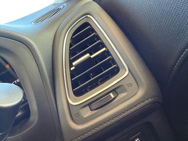 ヴェゼル ハイブリッドZ・ホンダセンシング 純正ナビ バックカメラ ETC ドライブレコーダー前後 シートヒーター 衝突軽減ブレーキ HondaSENSING CD・DVD再生 Bluetooth AM/FM LEDヘッドライト 純正AW(36枚目)