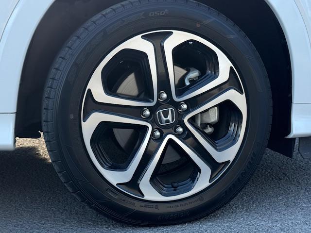 ヴェゼル ハイブリッドZ・ホンダセンシング 純正ナビ バックカメラ ETC ドライブレコーダー前後 シートヒーター 衝突軽減ブレーキ HondaSENSING CD・DVD再生 Bluetooth AM/FM LEDヘッドライト 純正AW(53枚目)