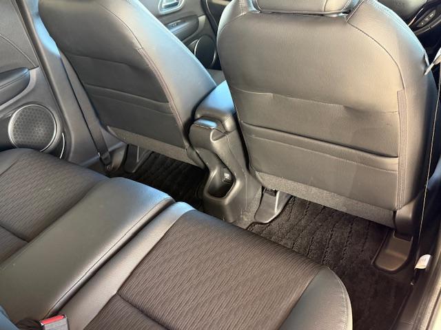 ヴェゼル ハイブリッドZ・ホンダセンシング 純正ナビ バックカメラ ETC ドライブレコーダー前後 シートヒーター 衝突軽減ブレーキ HondaSENSING CD・DVD再生 Bluetooth AM/FM LEDヘッドライト 純正AW(58枚目)